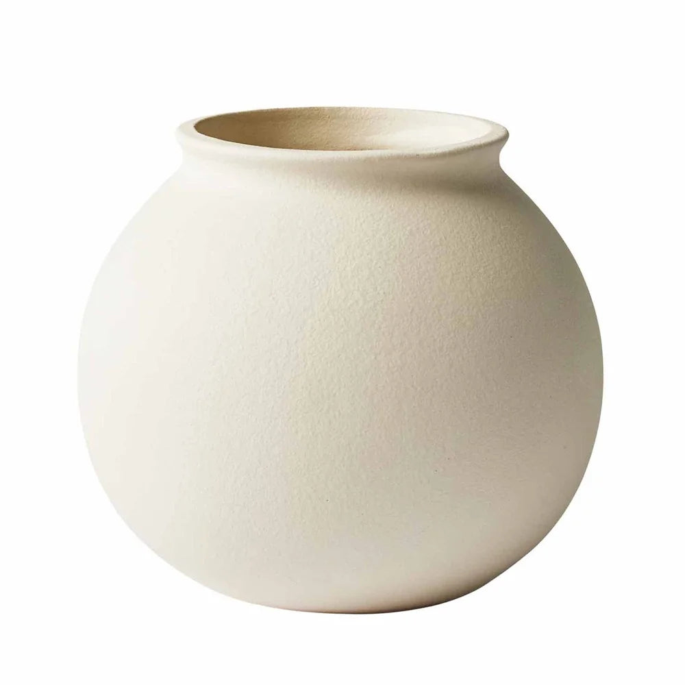 Matte Ceramic Round Vase Decorative Home Décor Soft Minimalist Design Indoor Floral Display 6.69 inch Elegant Centerpiece